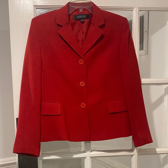 Kasper Jackets & Blazers - Kasper size 8 Petite Blazer good condition